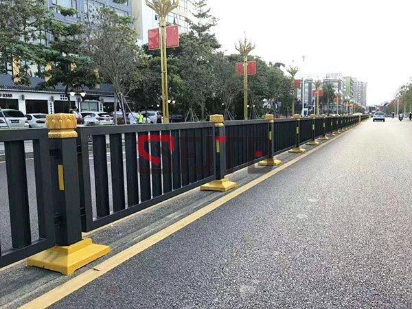 廣東廣州市重型隔離護欄